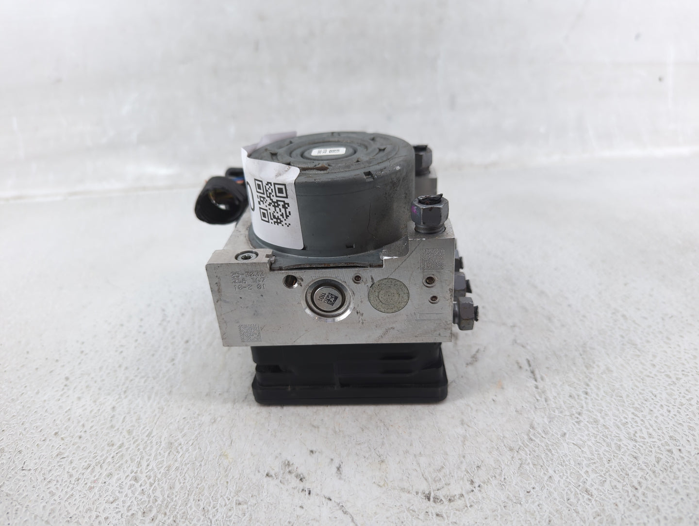 2017-2018 Ford Fusion ABS Pump Control Module Replacement P/N:HG9C-2B373-AG Fits Fits 2017 2018 OEM Used Auto Parts - Oemuse