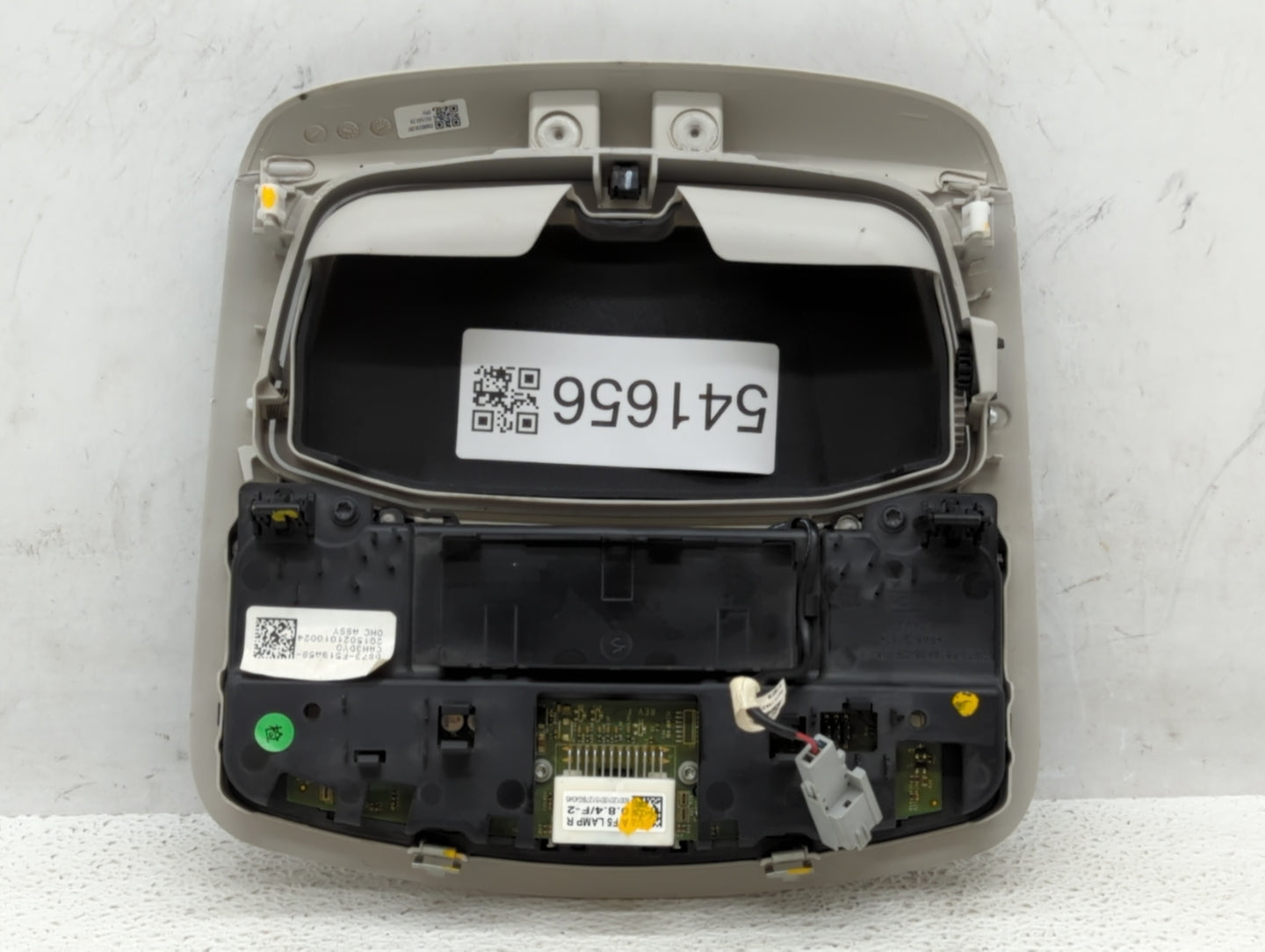 2017-2020 Ford Fusion Center Floor Console P/N:DS73-F519A58-CB Fits Fits 2017 2018 2019 2020 OEM Used Auto Parts - Oemusedau