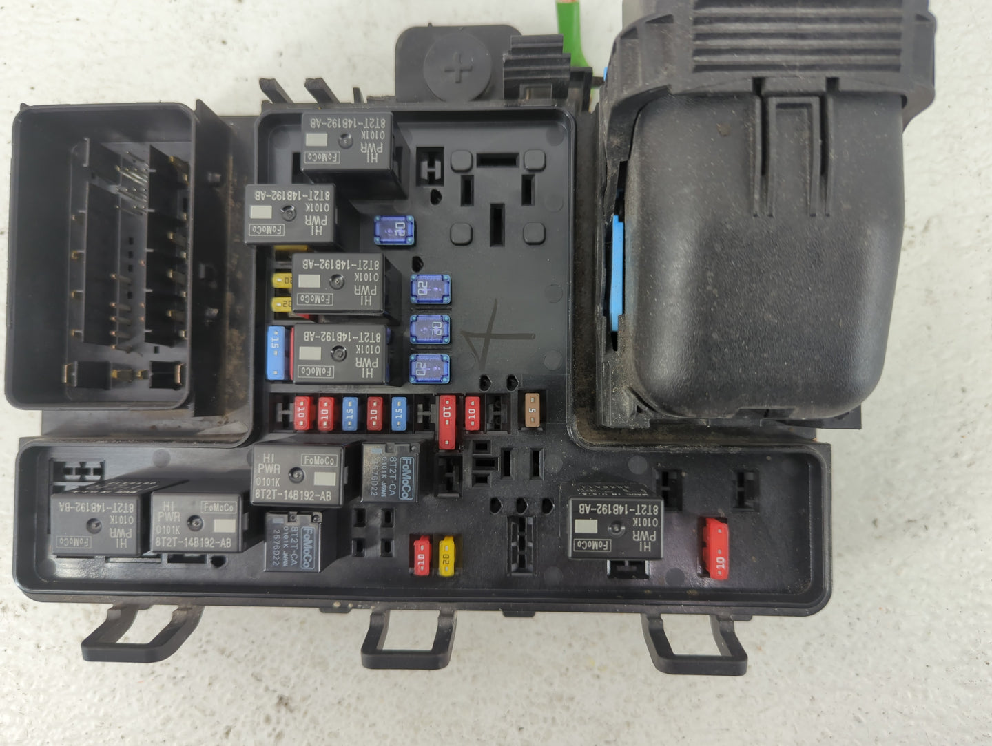 2017-2020 Ford Fusion Fusebox Fuse Box Panel Relay Module P/N:HG9T14D066AC Fits Fits 2017 2018 2019 2020 OEM Used Auto Parts