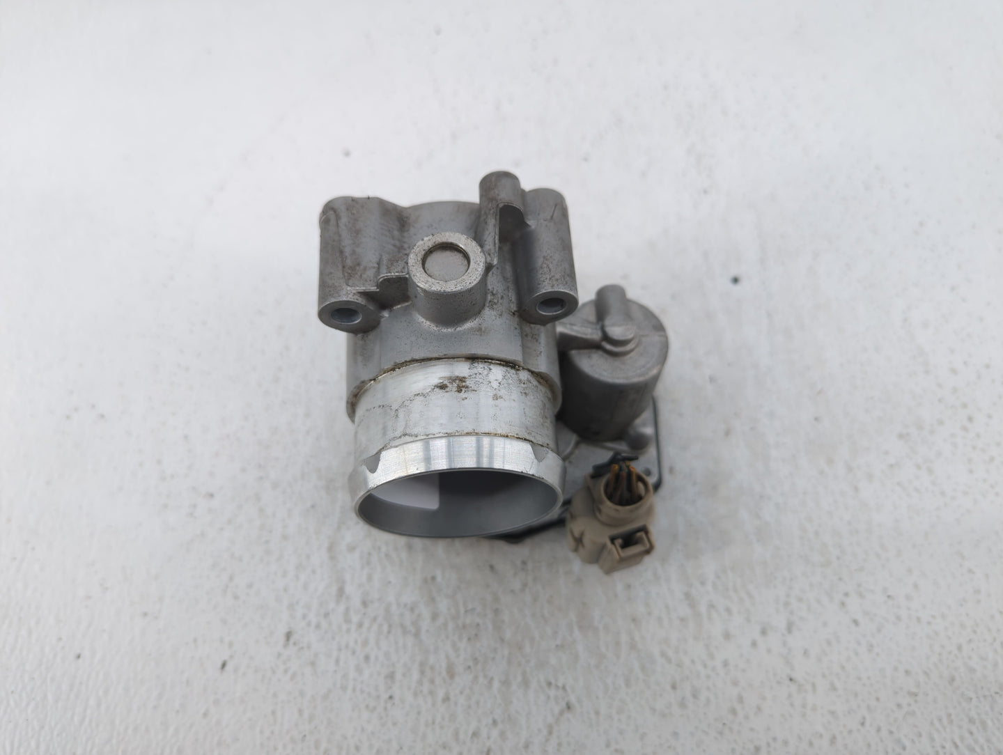 2014-2020 Ford Fusion Throttle Body P/N:DS7G-9F991-BB Fits Fits 2014 2015 2016 2017 2018 2019 2020 OEM Used Auto Parts - Oem