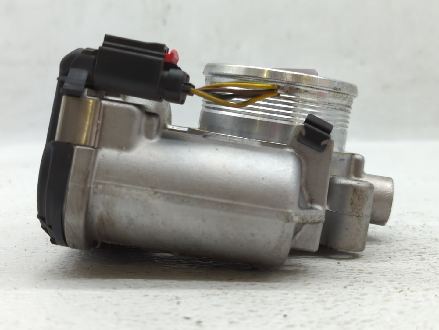 2014-2020 Ford Fusion Throttle Body P/N:DS7E-9F991-BB Fits Fits 2014 2015 2016 2017 2018 2019 2020 2021 2022 OEM Used Auto P