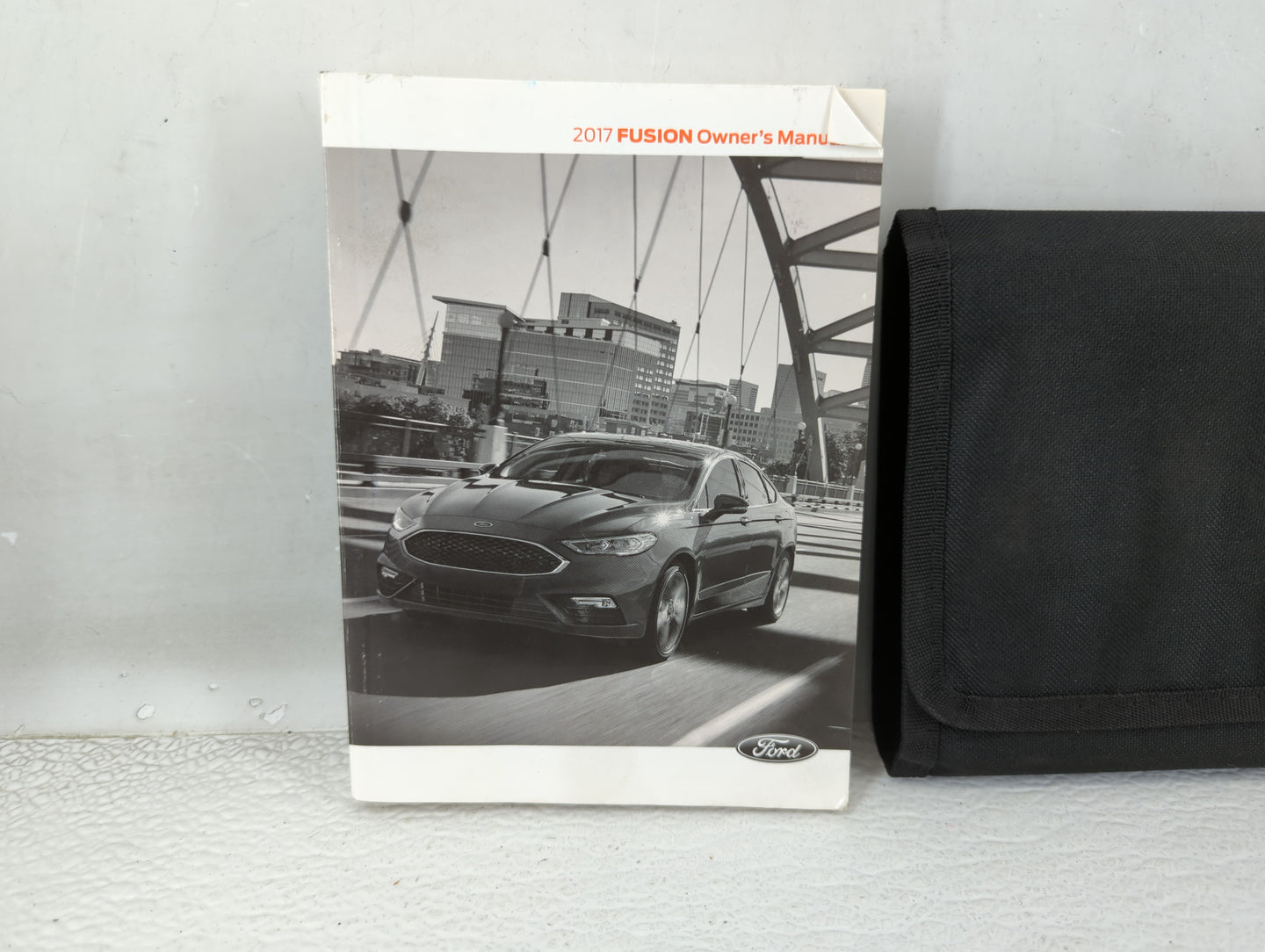 2017 Ford Fusion Owners Manual Book Guide P/N:HE5J 19A321 AB OEM Used Auto Parts - Oemusedautoparts1.com