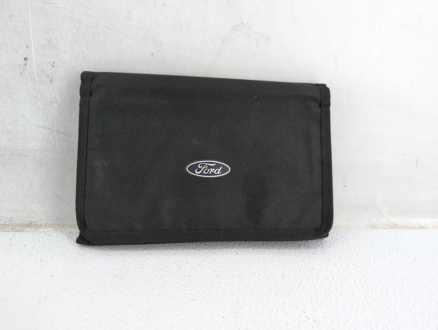 2017 Ford Fusion Owners Manual Book Guide P/N:HE5J19A321 AB OEM Used Auto Parts - Oemusedautoparts1.com