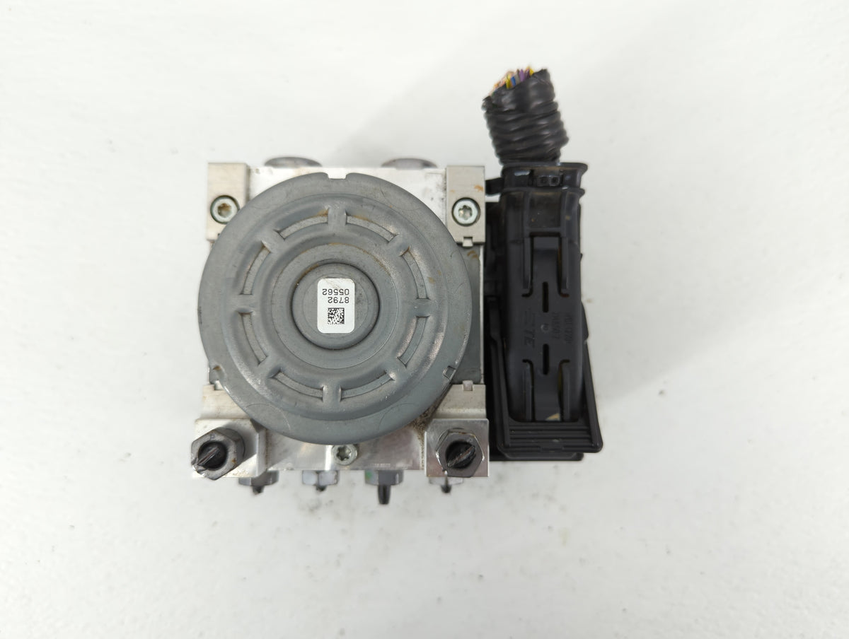 2017-2018 Ford Fusion Anti-Lock Brake ABS Pump Module Actuator OEM P/N:HG9C-2B373-BH Fits Fits 2017 2018 OEM Used Auto Parts