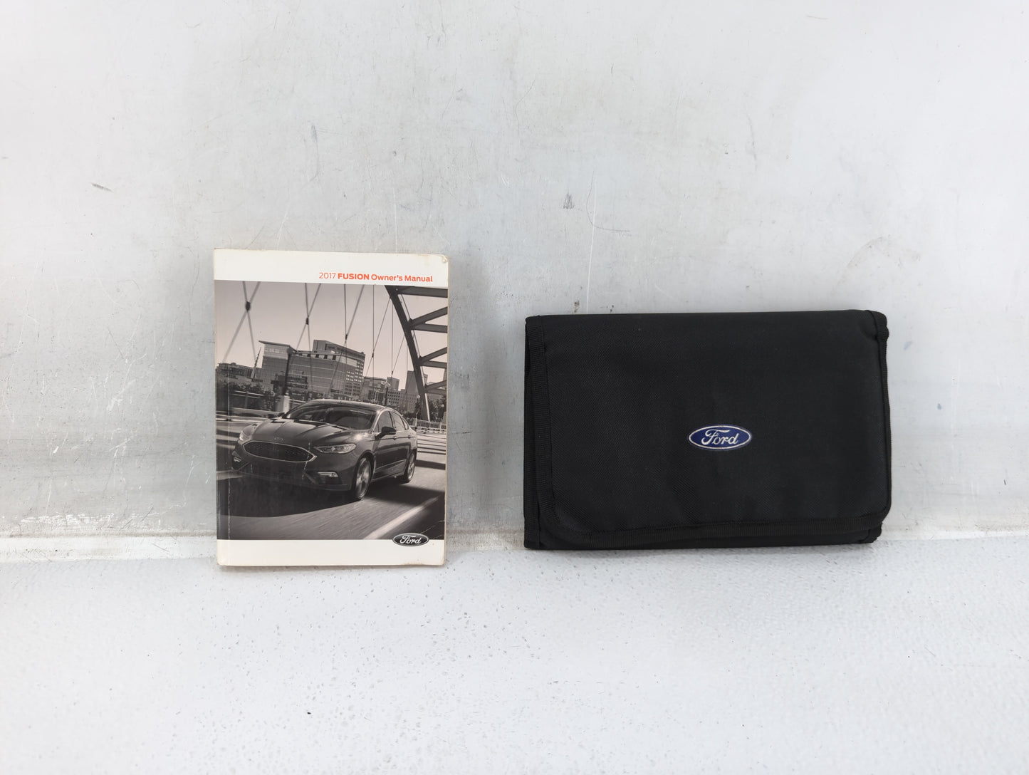 2017 Ford Fusion Owners Manual Book Guide P/N:HE5J 19A321 AA OEM Used Auto Parts - Oemusedautoparts1.com