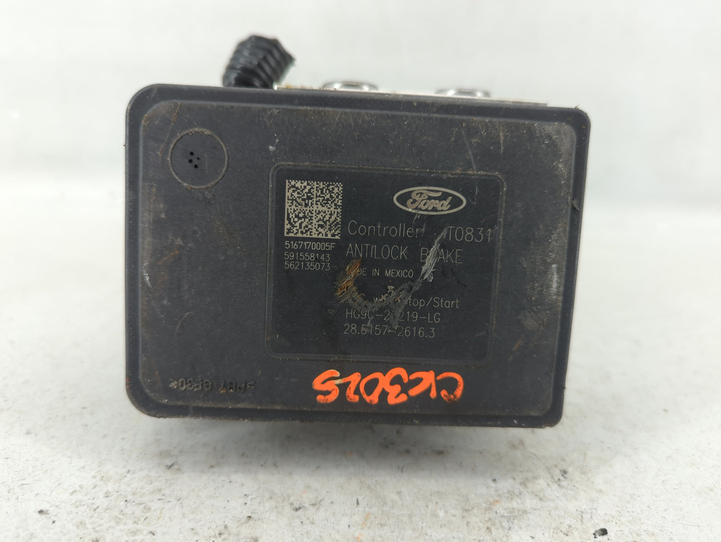 2017-2018 Ford Fusion ABS Pump Control Module Replacement P/N:HG9C-2B373-BG HG9C-2B373-BH Fits Fits 2017 2018 OEM Used Auto 
