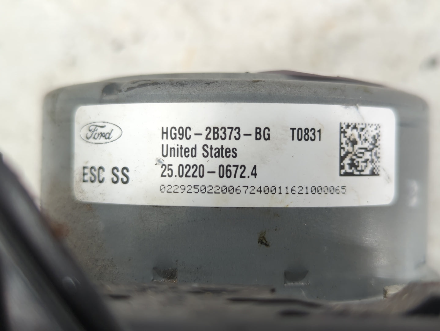 2017-2018 Ford Fusion ABS Pump Control Module Replacement P/N:HG9C-2B373-BG HG9C-2B373-BH Fits Fits 2017 2018 OEM Used Auto 