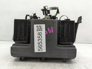 2017-2020 Ford Fusion Fusebox Fuse Box Panel Relay Module P/N:HG9T14D0686C Fits Fits 2017 2018 2019 2020 OEM Used Auto Parts
