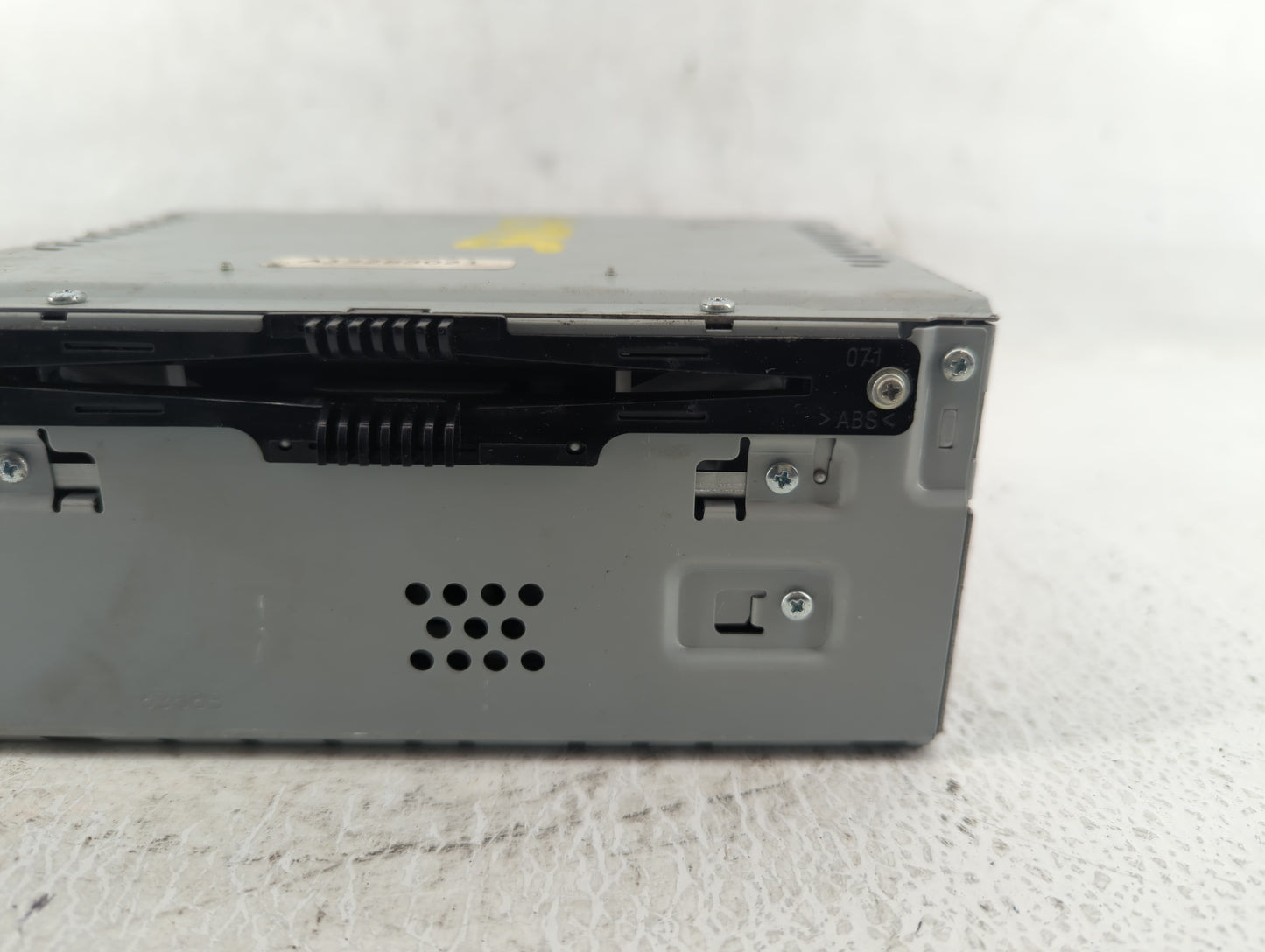 2017-2020 Ford Fusion Am Fm Cd Player Radio Receiver - Oemusedautoparts1.com