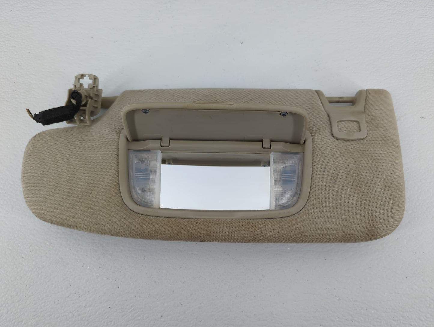 2017-2020 Ford Fusion Sun Visor Shade Replacement Passenger Right Mirror Fits Fits 2017 2018 2019 2020 OEM Used Auto Parts -