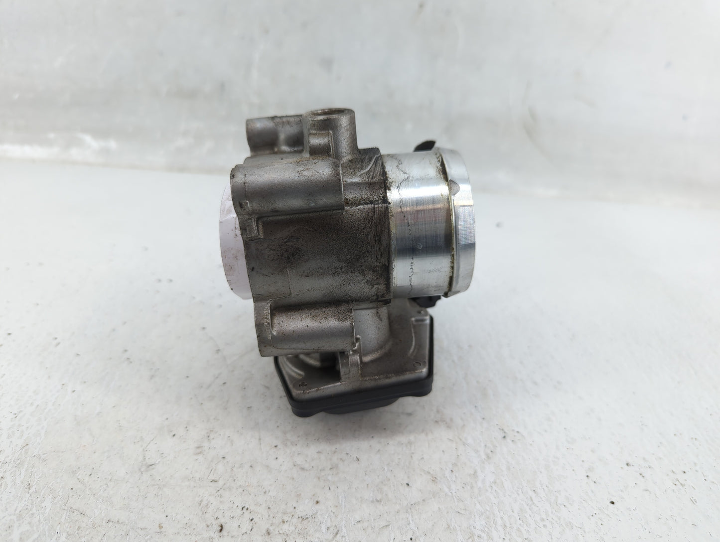 2014-2020 Ford Fusion Throttle Body P/N:DS7G-9F991-BB Fits Fits 2014 2015 2016 2017 2018 2019 2020 OEM Used Auto Parts - Oem