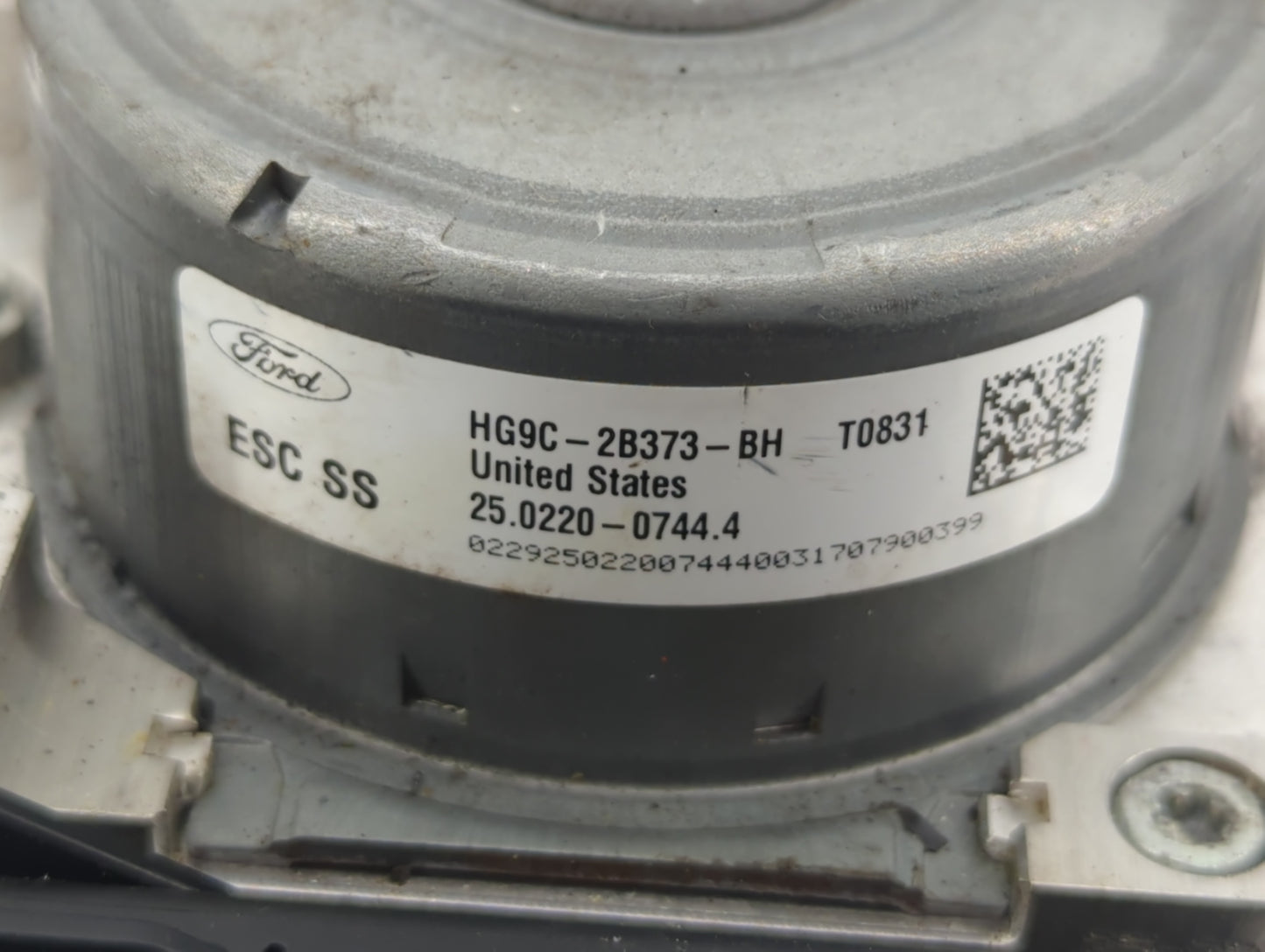2017-2018 Ford Fusion ABS Pump Control Module Replacement P/N:HG9C-2B373-BH HG9C-2B373-BG Fits Fits 2017 2018 OEM Used Auto 