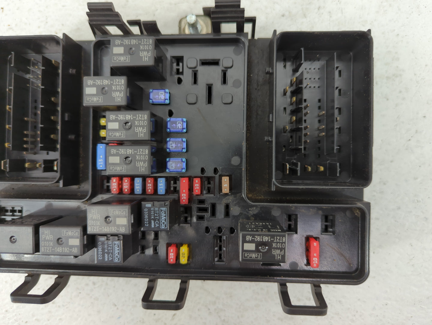 2017-2020 Ford Fusion Fusebox Fuse Box Panel Relay Module P/N:HG9T14D068AD-01 Fits Fits 2017 2018 2019 2020 OEM Used Auto Pa
