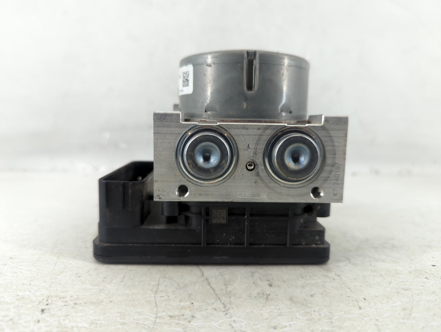 2017-2018 Ford Fusion ABS Pump Control Module Replacement P/N:HG9C-2B373-AH Fits Fits 2017 2018 OEM Used Auto Parts - Oemuse