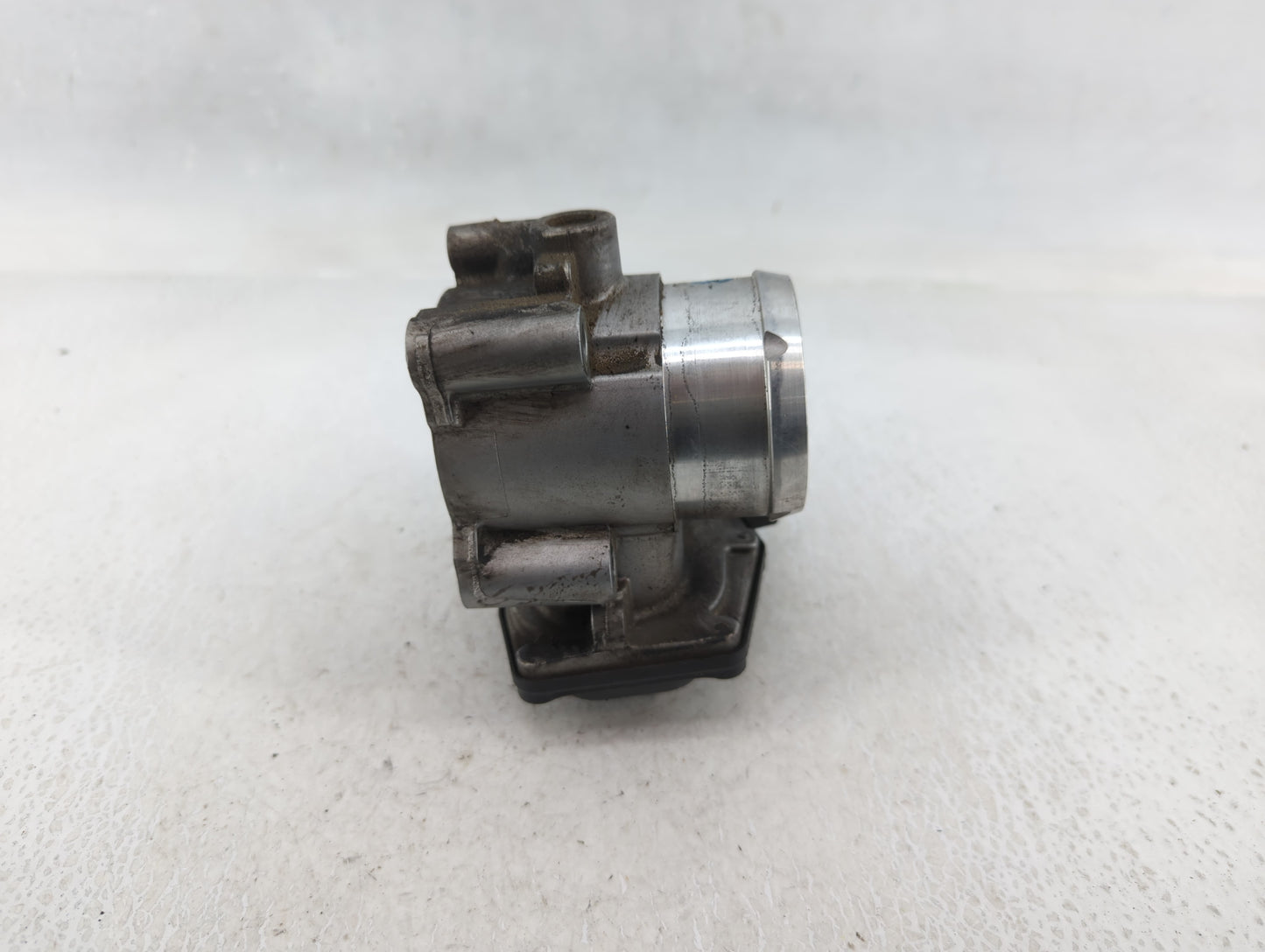 2014-2020 Ford Fusion Throttle Body P/N:DS7G-9F991-BB B17 067 4790 Fits Fits 2014 2015 2016 2017 2018 2019 2020 OEM Used Aut