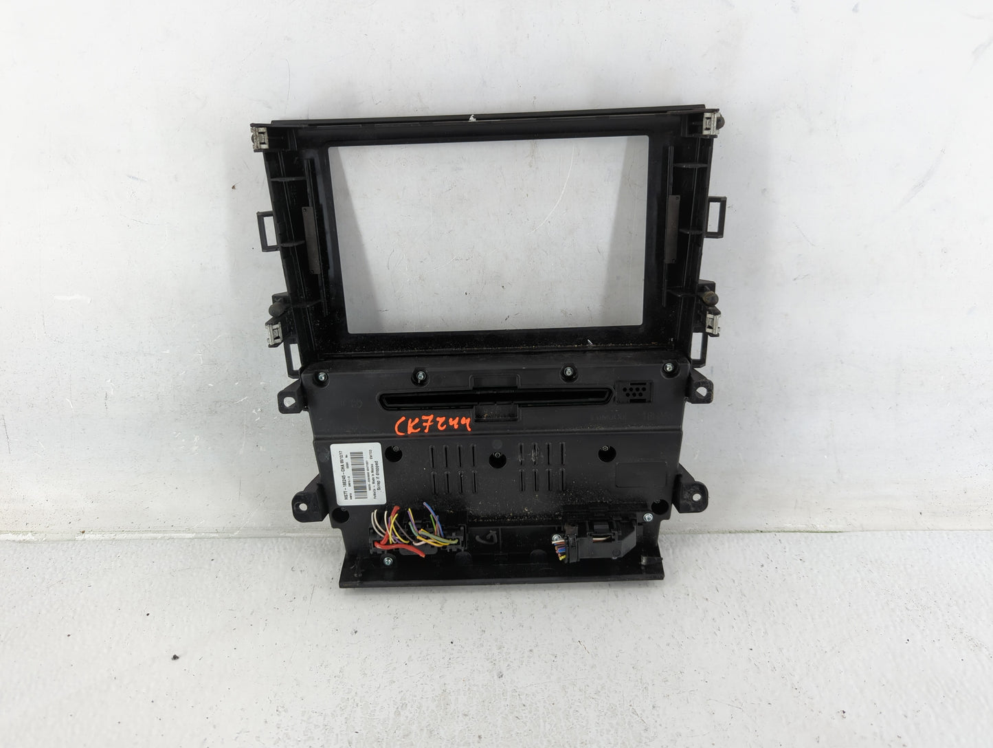 2017-2020 Ford Fusion Am Fm Cd Player Radio Receiver - Oemusedautoparts1.com