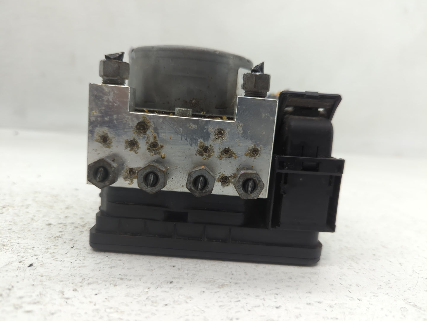 2017-2018 Ford Fusion ABS Pump Control Module Replacement P/N:HG9C-2B373-AG Fits Fits 2017 2018 OEM Used Auto Parts - Oemuse