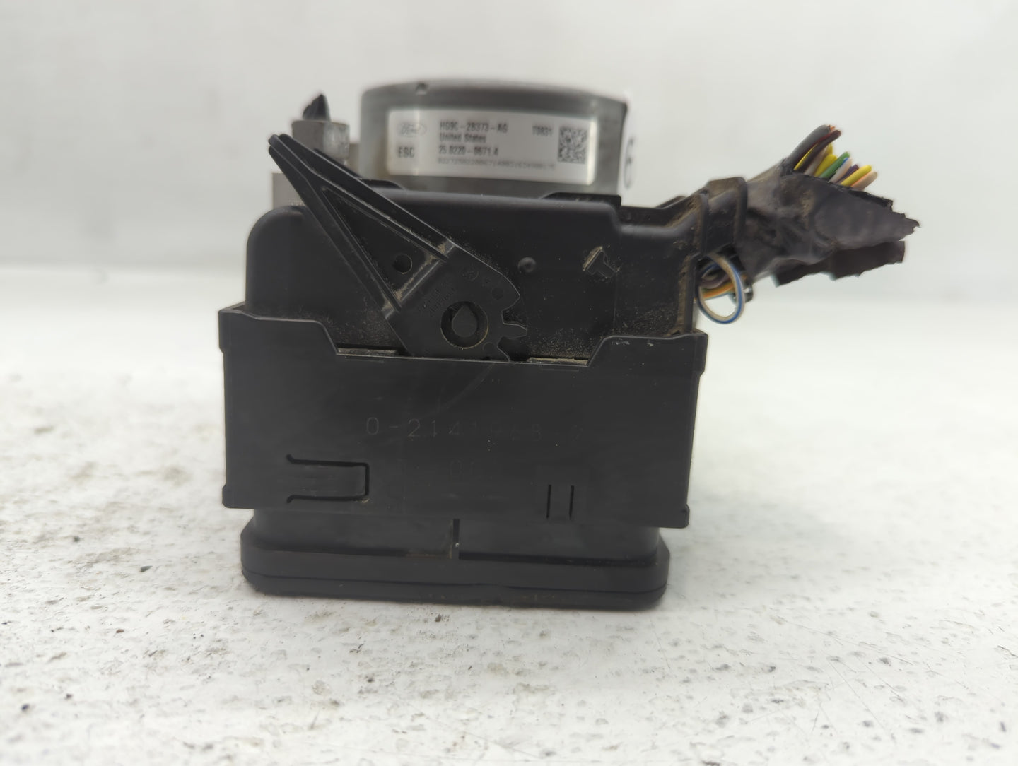 2017-2018 Ford Fusion ABS Pump Control Module Replacement P/N:HG9C-2B373-AG Fits Fits 2017 2018 OEM Used Auto Parts - Oemuse