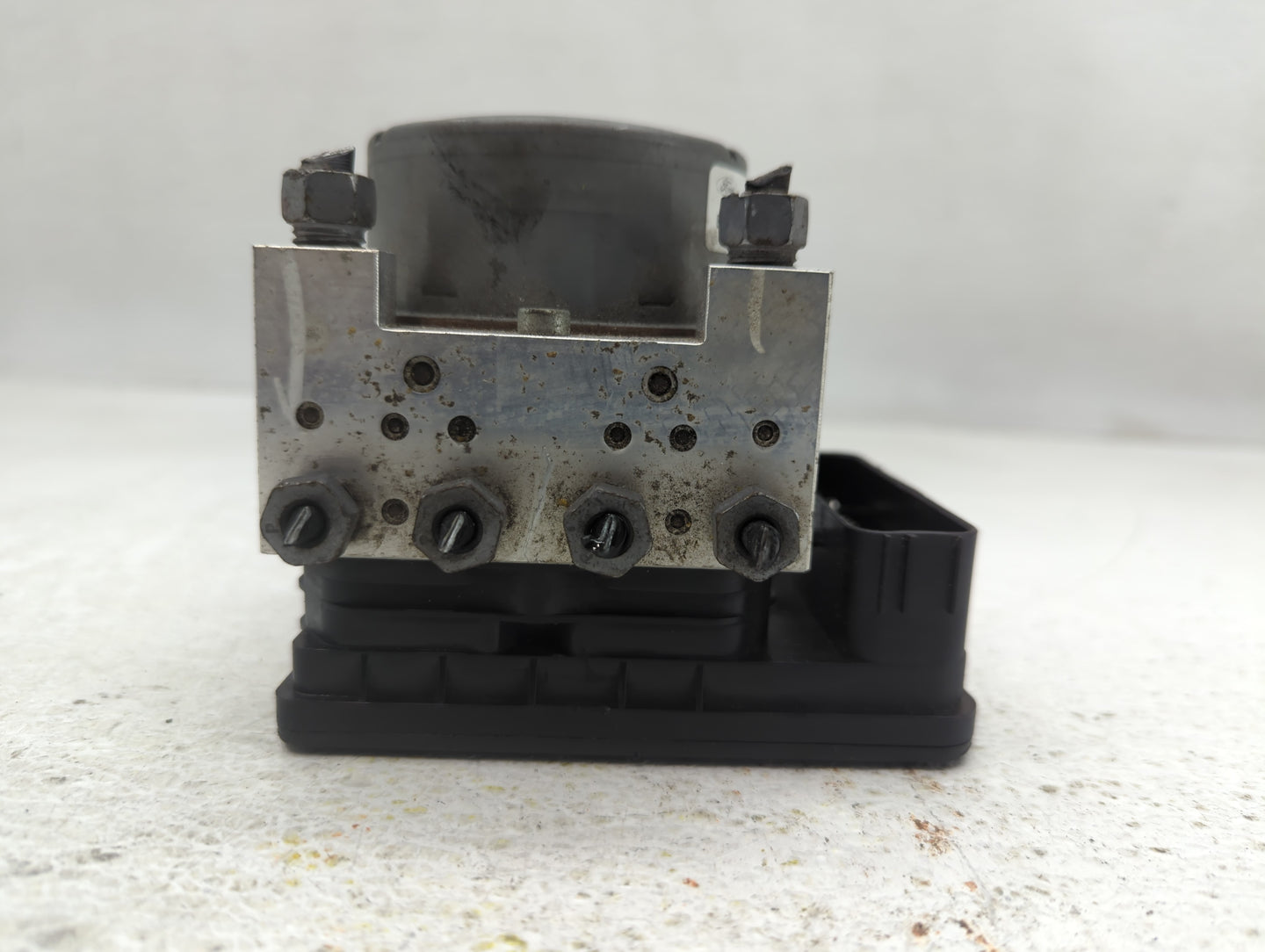2017-2018 Ford Fusion ABS Pump Control Module Replacement P/N:HG9C-2B373-BG Fits Fits 2017 2018 OEM Used Auto Parts - Oemuse