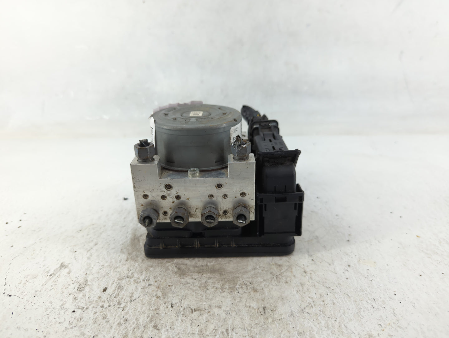 2017-2018 Ford Fusion ABS Pump Control Module Replacement P/N:HG9C-2B373-BG Fits Fits 2017 2018 OEM Used Auto Parts - Oemuse