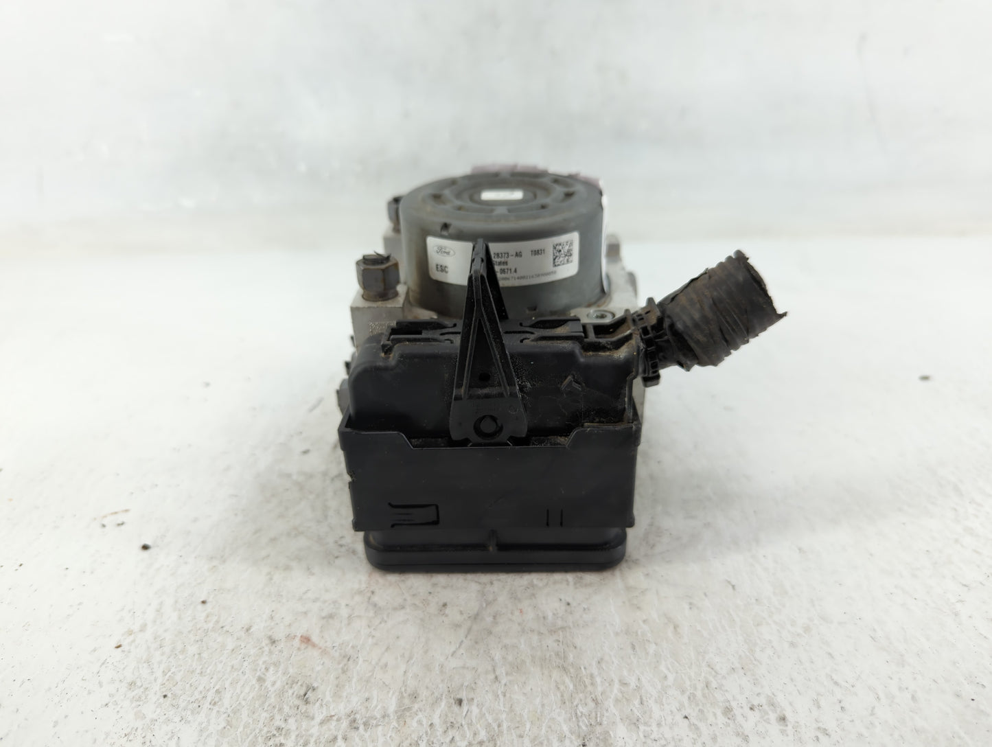 2017-2018 Ford Fusion ABS Pump Control Module Replacement P/N:HG9C-2B373-AG Fits Fits 2017 2018 OEM Used Auto Parts - Oemuse