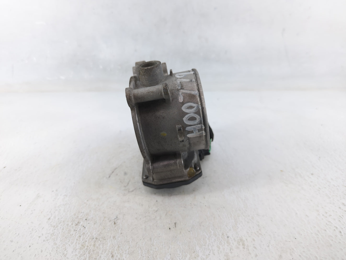 2014-2020 Ford Fusion Throttle Body P/N:35100-3CAA0 Fits Fits 2014 2015 2016 2017 2018 2019 2020 2021 2022 OEM Used Auto Par