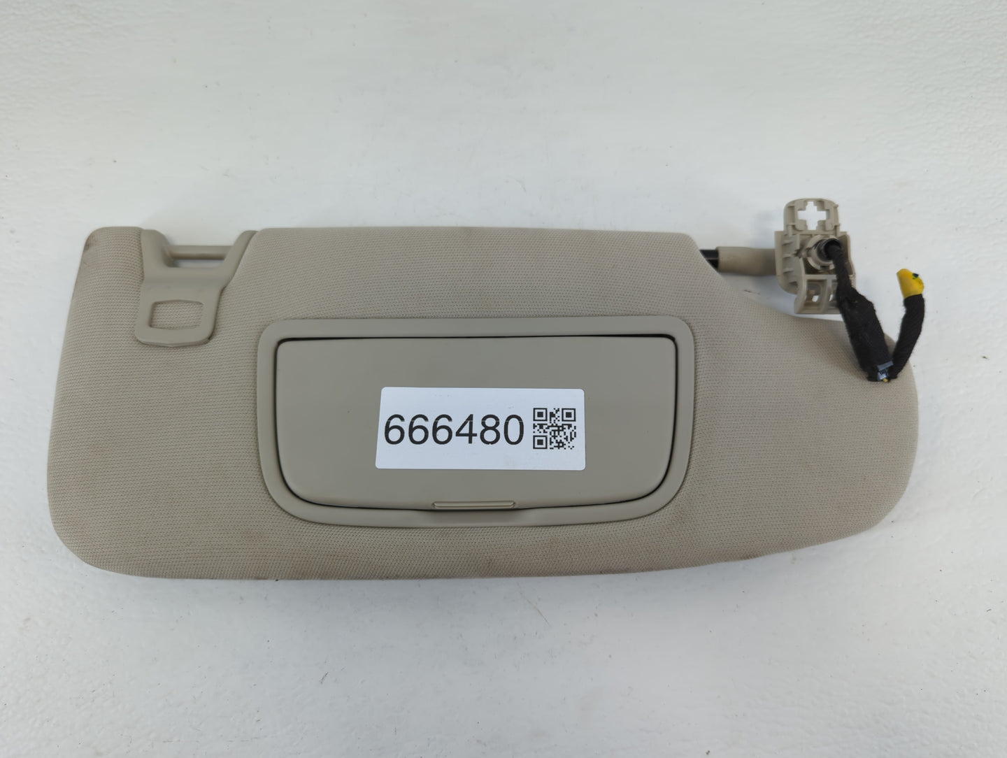 2017-2020 Ford Fusion Sun Visor Shade Replacement Passenger Right Mirror Fits Fits 2017 2018 2019 2020 OEM Used Auto Parts -