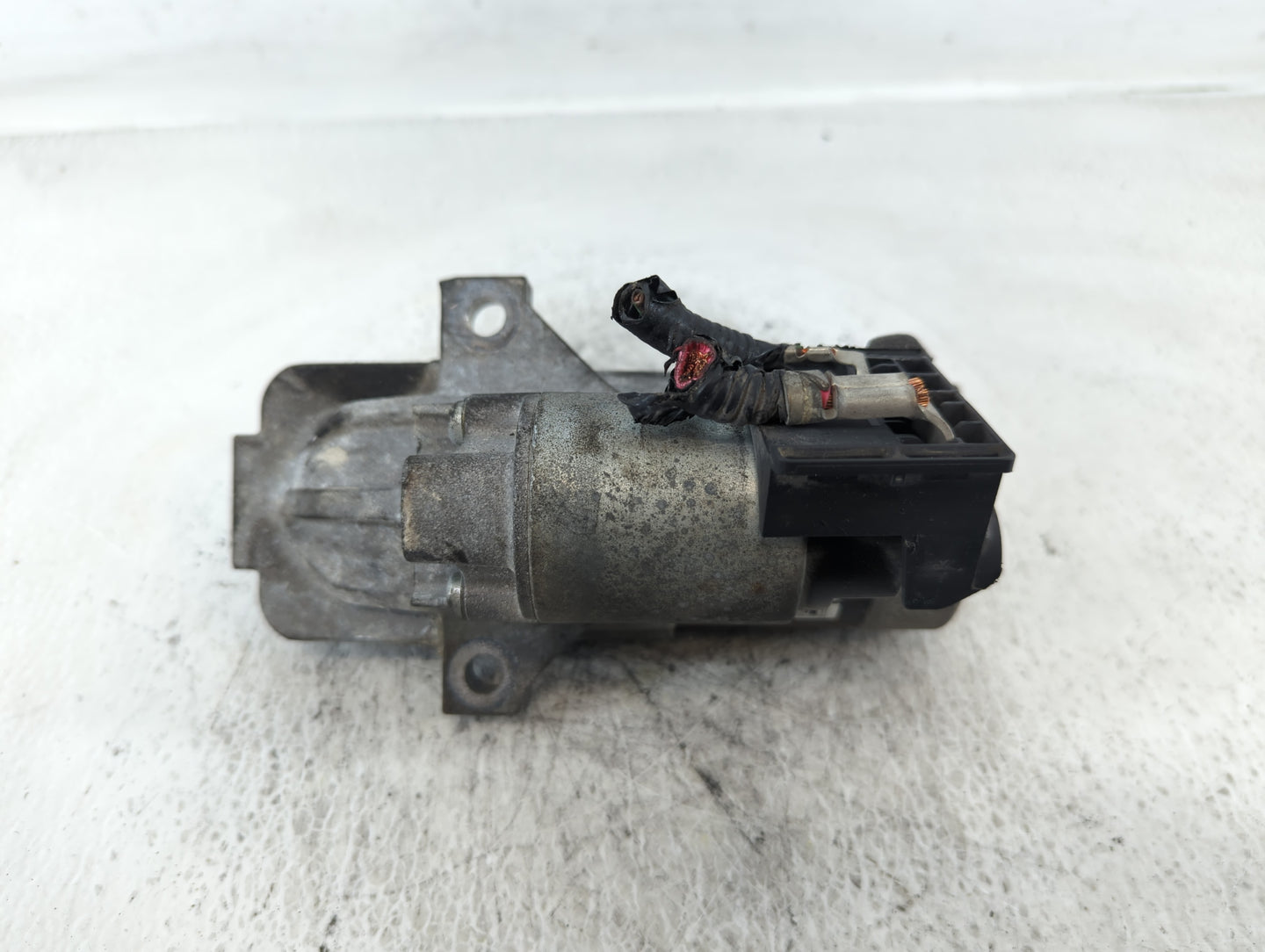 2013-2020 Ford Fusion Car Starter Motor Solenoid OEM P/N:M000TC0371ZC FJ5T-11000-bA Fits OEM Used Auto Parts - Oemusedautopa