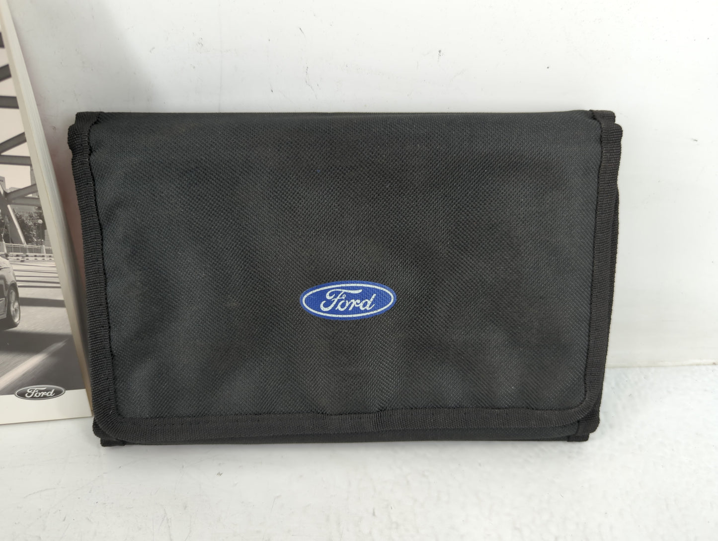 2017 Ford Fusion Owners Manual Book Guide P/N:HE5J 19A321 AA OEM Used Auto Parts - Oemusedautoparts1.com