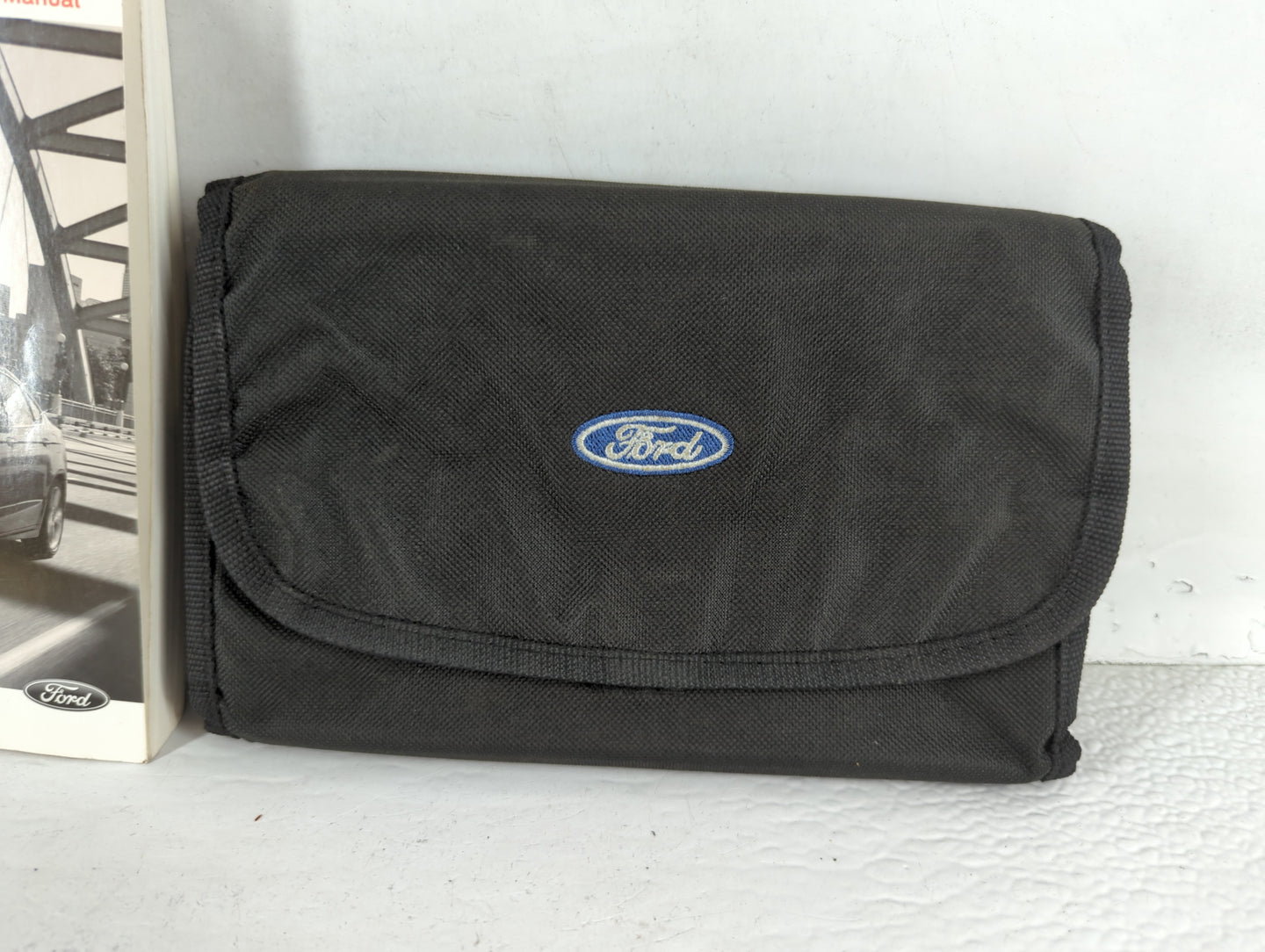 2017 Ford Fusion Owners Manual Book Guide P/N:HE5J19A321AA OEM Used Auto Parts - Oemusedautoparts1.com