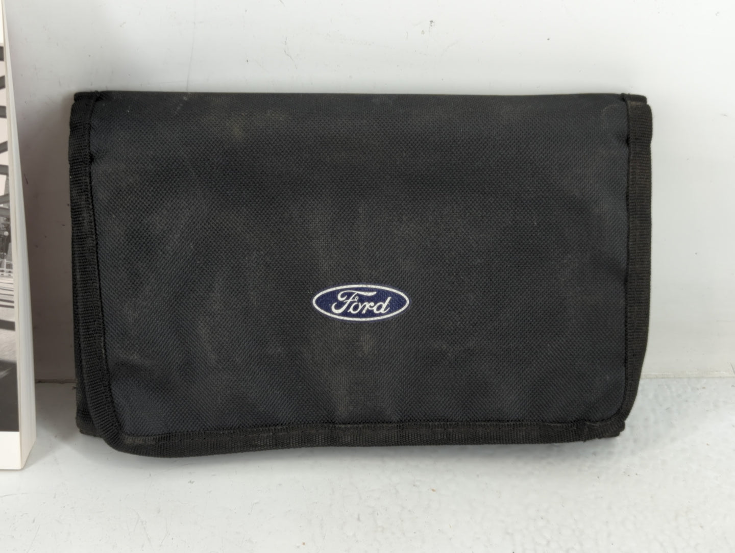2017 Ford Fusion Owners Manual Book Guide P/N:HE5J19A321AA OEM Used Auto Parts - Oemusedautoparts1.com