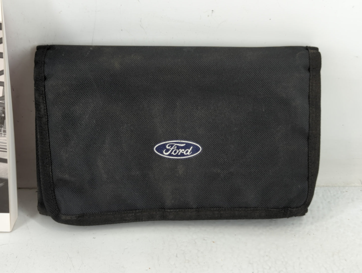 2017 Ford Fusion Owners Manual Book Guide P/N:HE5J19A321AA OEM Used Auto Parts - Oemusedautoparts1.com