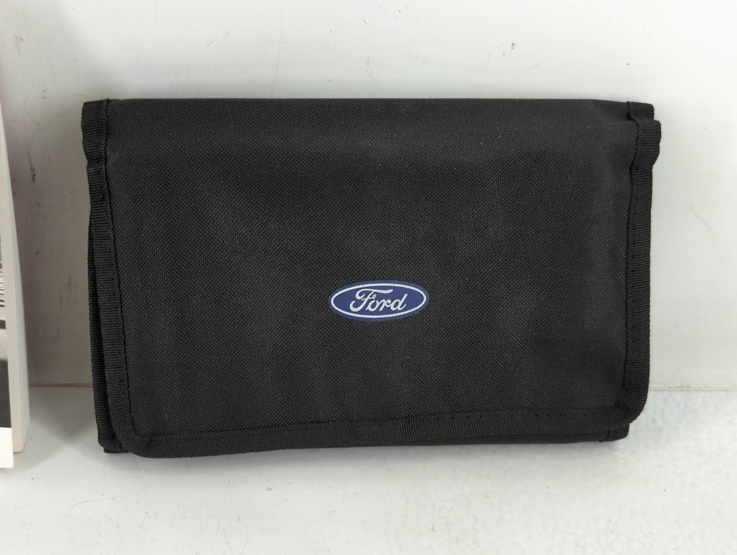 2017 Ford Fusion Owners Manual Book Guide P/N:HE5J 19A321 AB OEM Used Auto Parts - Oemusedautoparts1.com