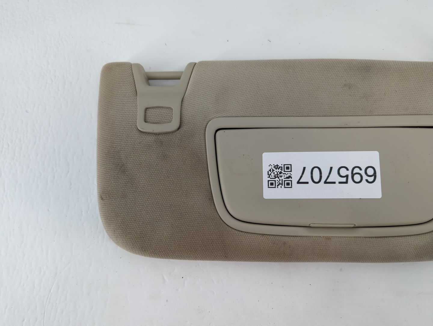 2017-2020 Ford Fusion Sun Visor Shade Replacement Passenger Right Mirror Fits Fits 2017 2018 2019 2020 OEM Used Auto Parts -
