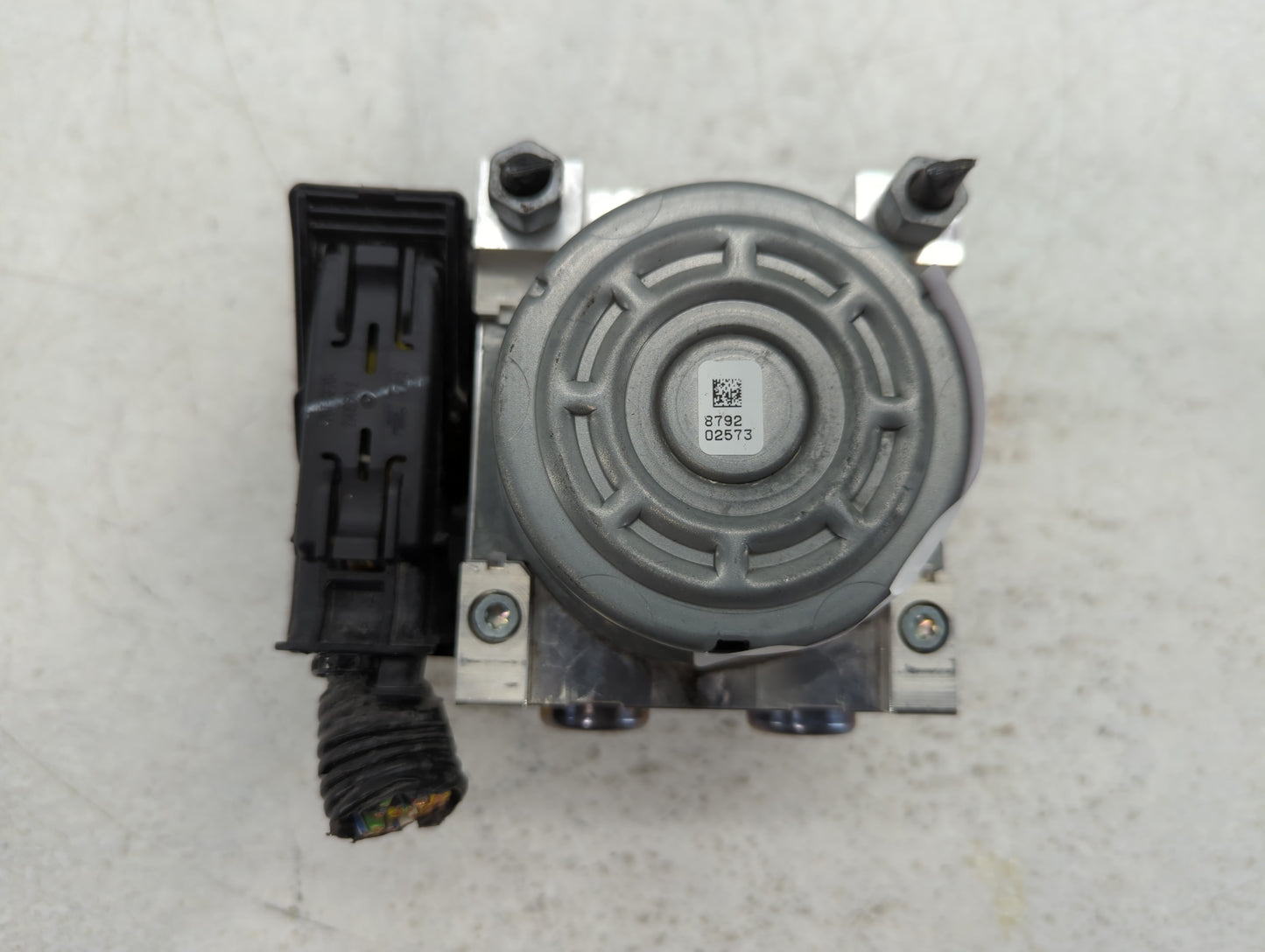 2017-2018 Ford Fusion ABS Pump Control Module Replacement P/N:HG9C-2B373-BH HG9C-2B373-BG Fits Fits 2017 2018 OEM Used Auto 