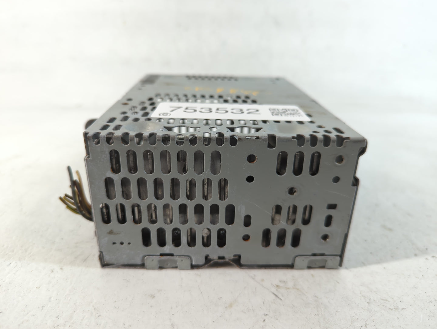 2016-2017 Ford Fusion Radio AM FM Cd Player Receiver Replacement P/N:KR3T-18D832-DC Fits Fits 2016 2017 OEM Used Auto Parts 