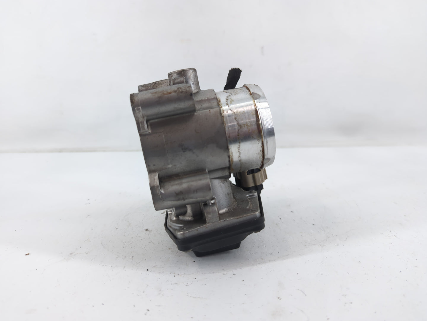 2014-2020 Ford Fusion Throttle Body P/N:DS7G-9F991-BB Fits Fits 2014 2015 2016 2017 2018 2019 2020 OEM Used Auto Parts - Oem