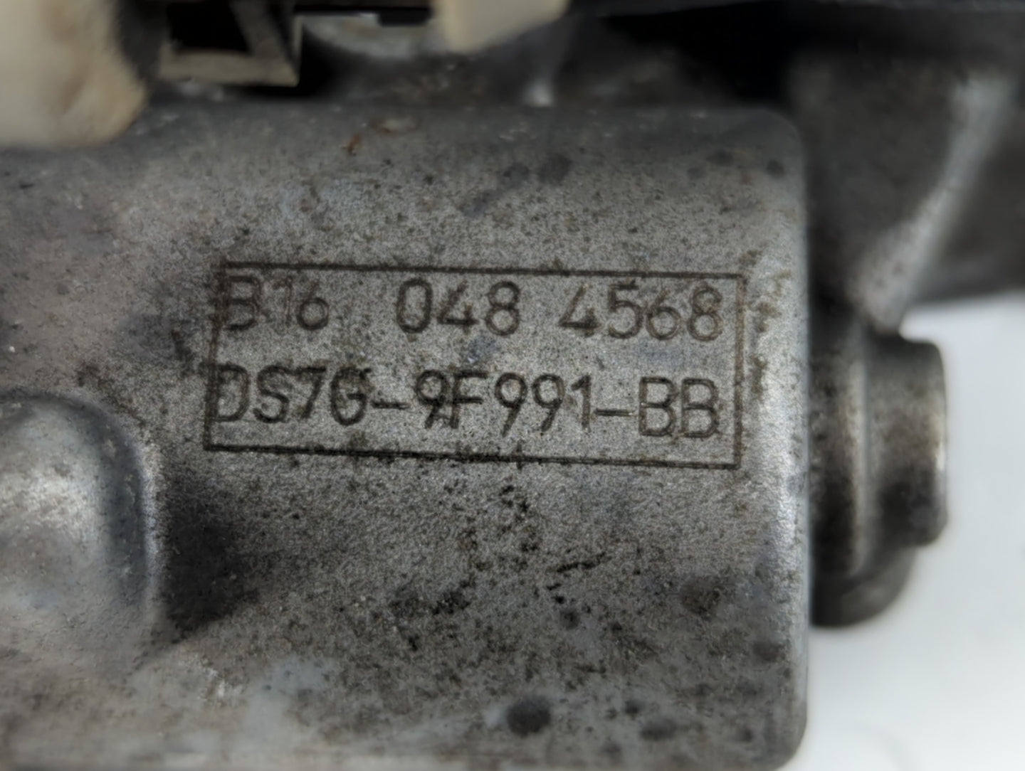 2014-2020 Ford Fusion Throttle Body P/N:DS7G-9F991-BB Fits Fits 2014 2015 2016 2017 2018 2019 2020 OEM Used Auto Parts - Oem