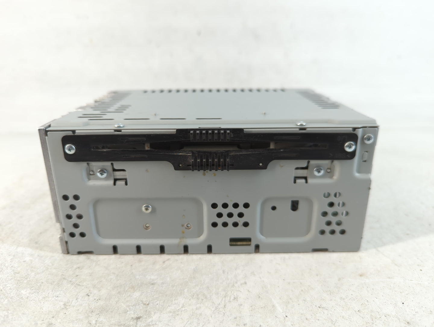 2017-2020 Ford Fusion Am Fm Cd Player Radio Receiver - Oemusedautoparts1.com