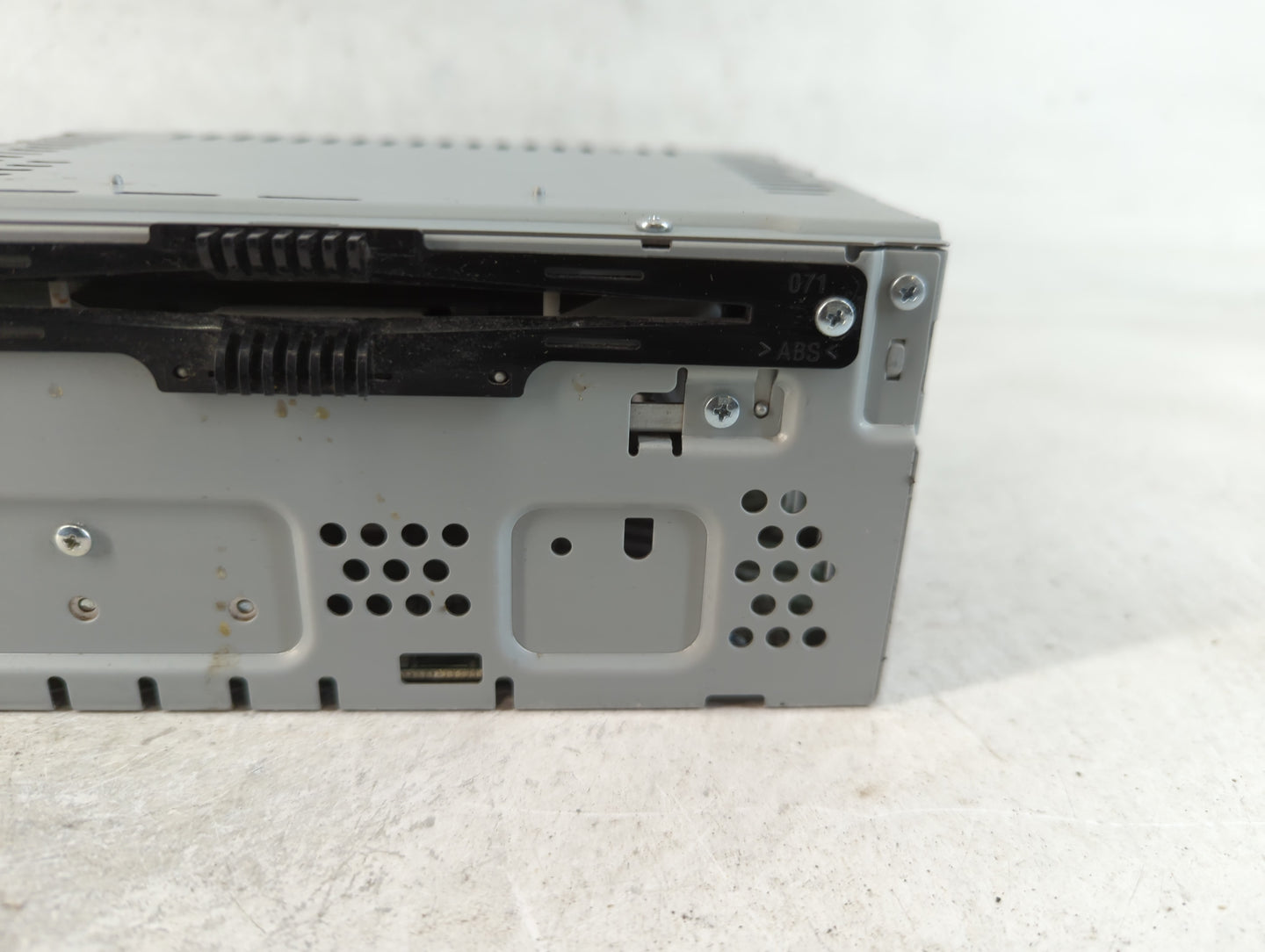 2017-2020 Ford Fusion Am Fm Cd Player Radio Receiver - Oemusedautoparts1.com