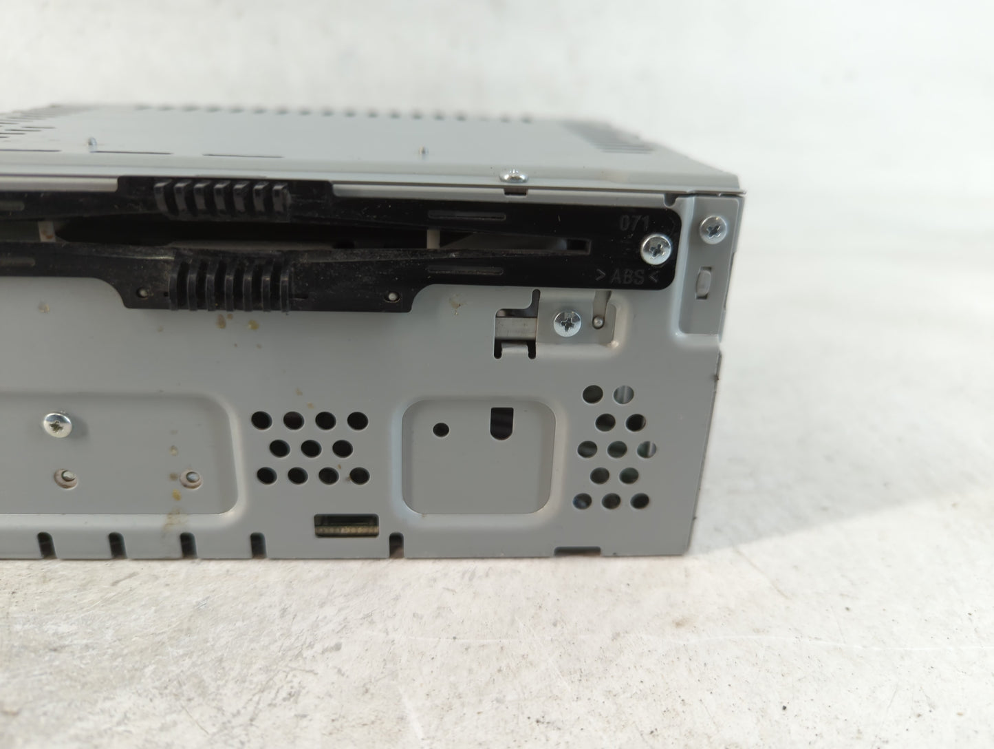 2017-2020 Ford Fusion Am Fm Cd Player Radio Receiver - Oemusedautoparts1.com