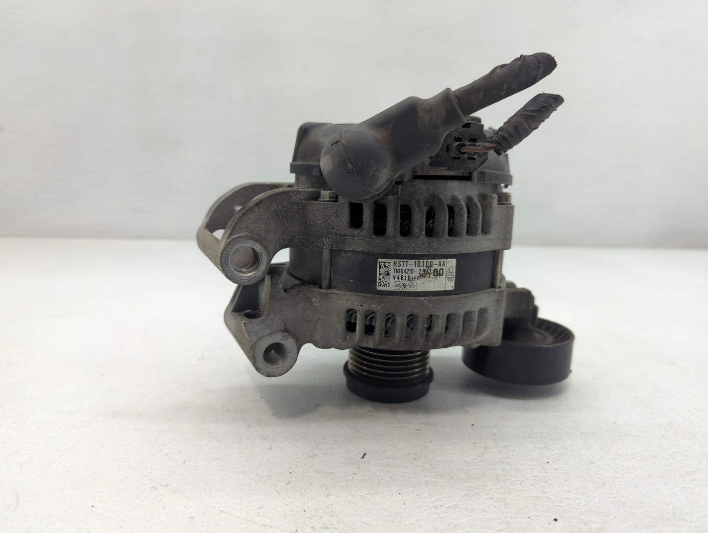 2016-2020 Ford Fusion Alternator Replacement Generator Charging Assembly Engine OEM P/N:TN104210-2911 HS7T-10300-AA Fits OEM