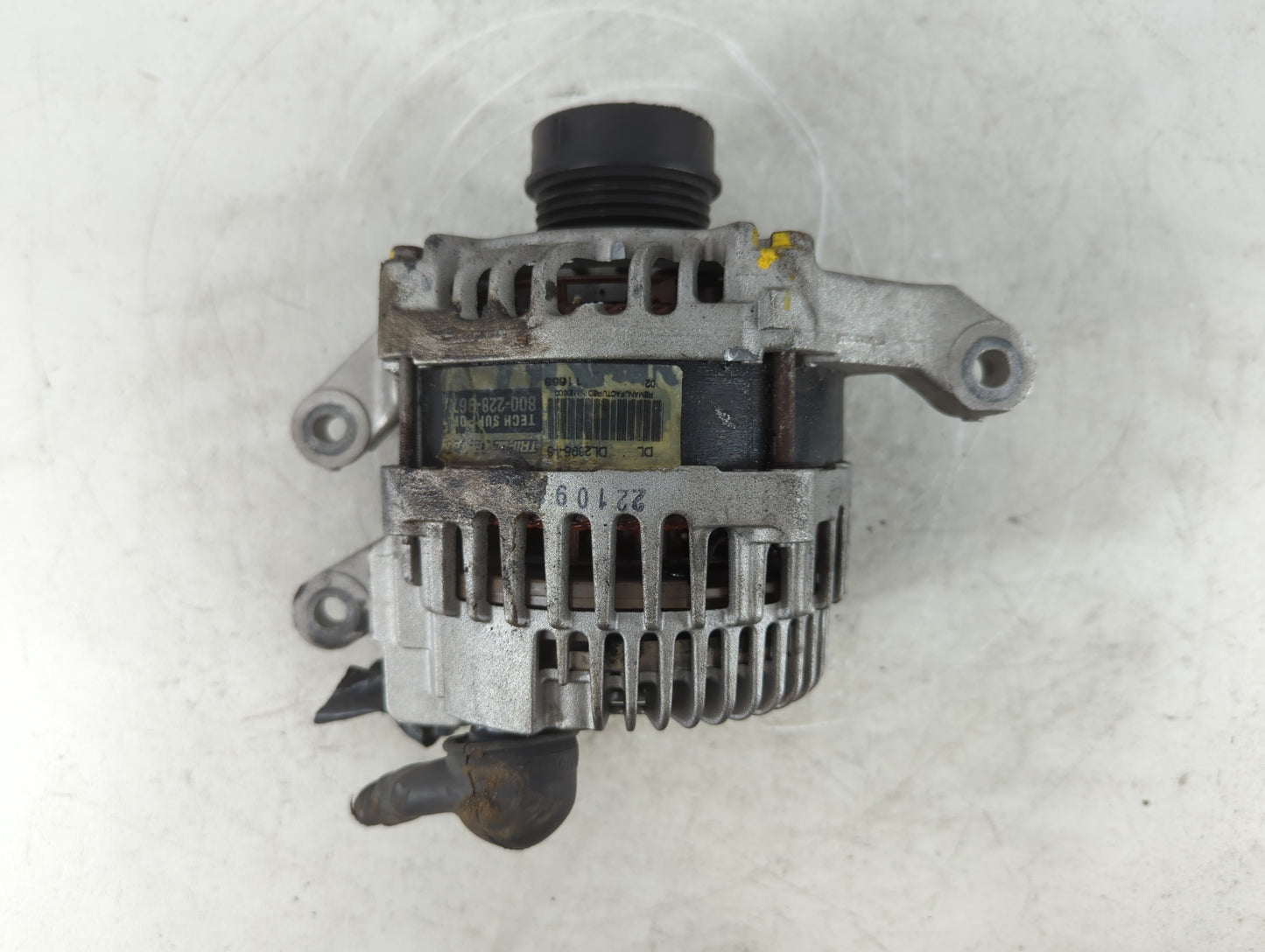 2013-2020 Ford Fusion Alternator Replacement Generator Charging Assembly Engine OEM P/N:800-228-867 DL269546 Fits OEM Used A