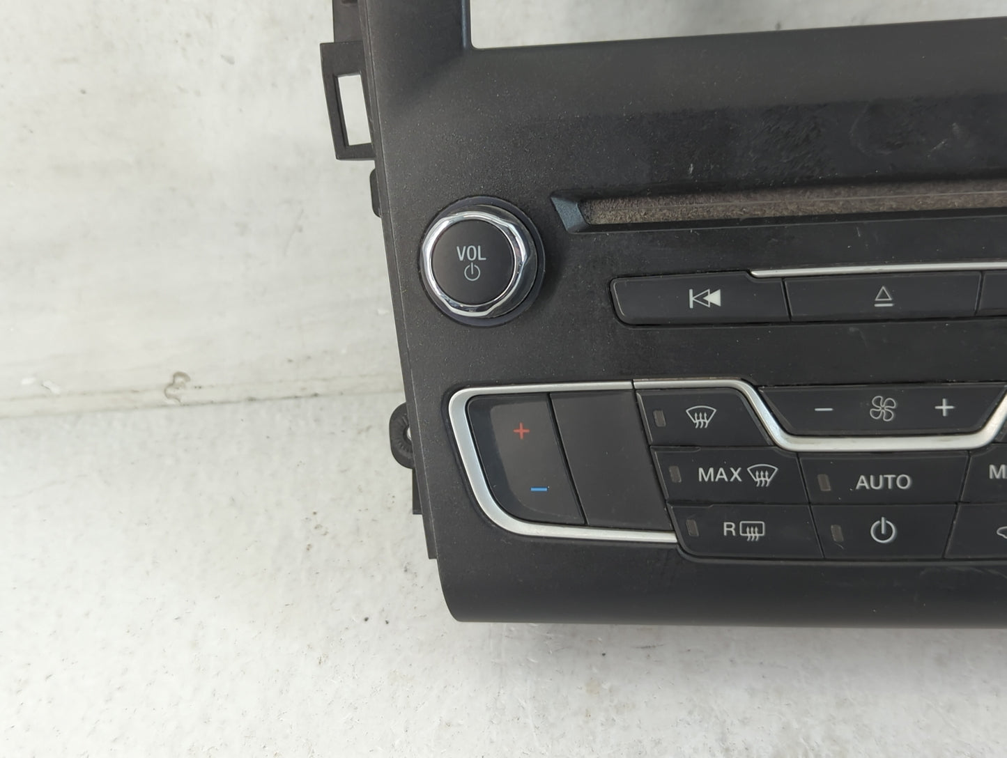 2017 Ford Fusion Climate Control Module Temperature AC/Heater Replacement Fits OEM Used Auto Parts - Oemusedautoparts1.com
