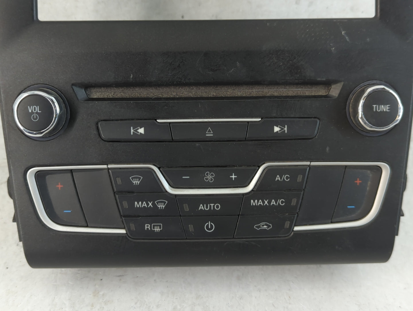 2017 Ford Fusion Climate Control Module Temperature AC/Heater Replacement Fits OEM Used Auto Parts - Oemusedautoparts1.com
