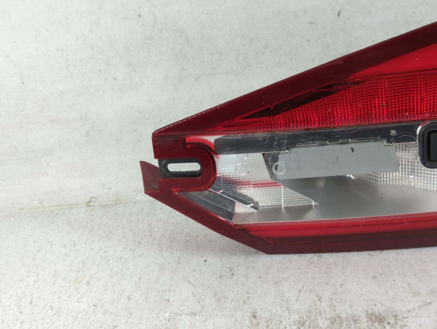 2017-2018 Ford Fusion Tail Light Assembly Passenger Right OEM P/N:F00HTF406805 Fits Fits 2017 2018 OEM Used Auto Parts - Oem