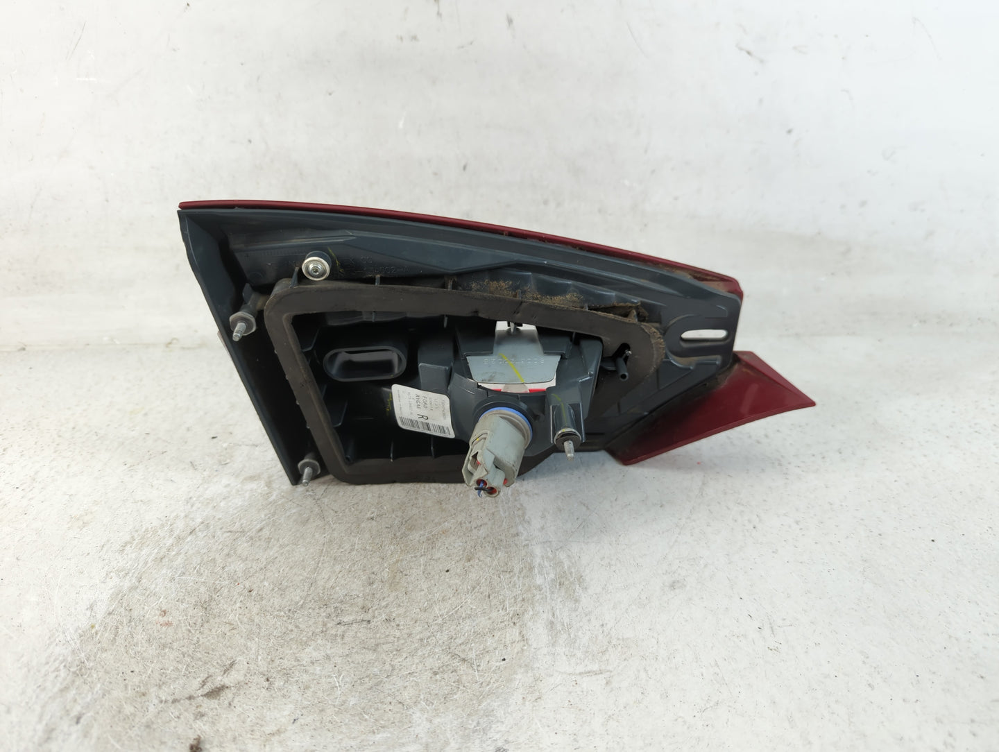 2017-2018 Ford Fusion Tail Light Assembly Passenger Right OEM P/N:F00HTF406805 Fits Fits 2017 2018 OEM Used Auto Parts - Oem