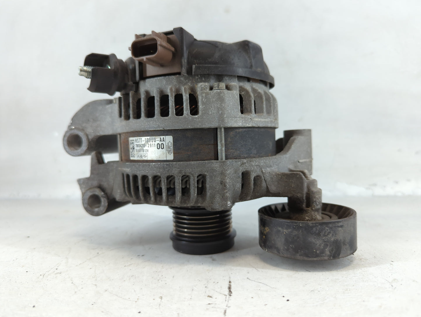 2016-2020 Ford Fusion Alternator Replacement Generator Charging Assembly Engine OEM P/N:TN104210-2911 HS7T-10300-AA Fits OEM