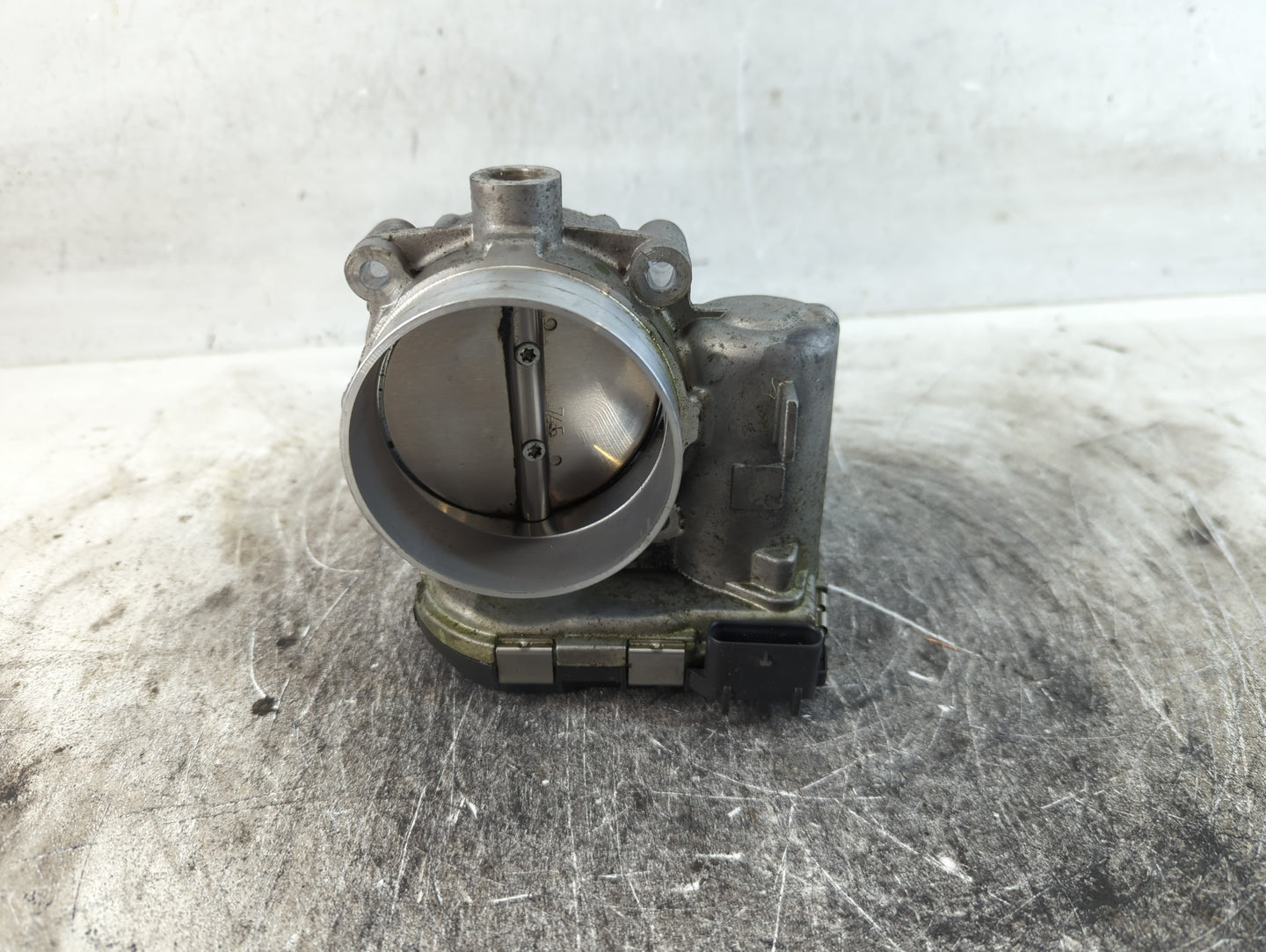 2014-2020 Ford Fusion Throttle Body P/N:05184349AC Fits Fits 2014 2015 2016 2017 2018 2019 2020 2021 2022 OEM Used Auto Part