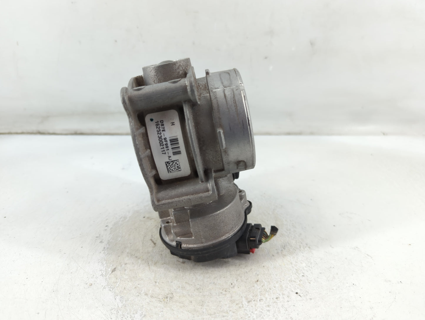 2013-2020 Ford Fusion Throttle Body P/N:DS7E-9F991-AJ Fits Fits 2013 2014 2015 2016 2017 2018 2019 2020 2021 2022 OEM Used A